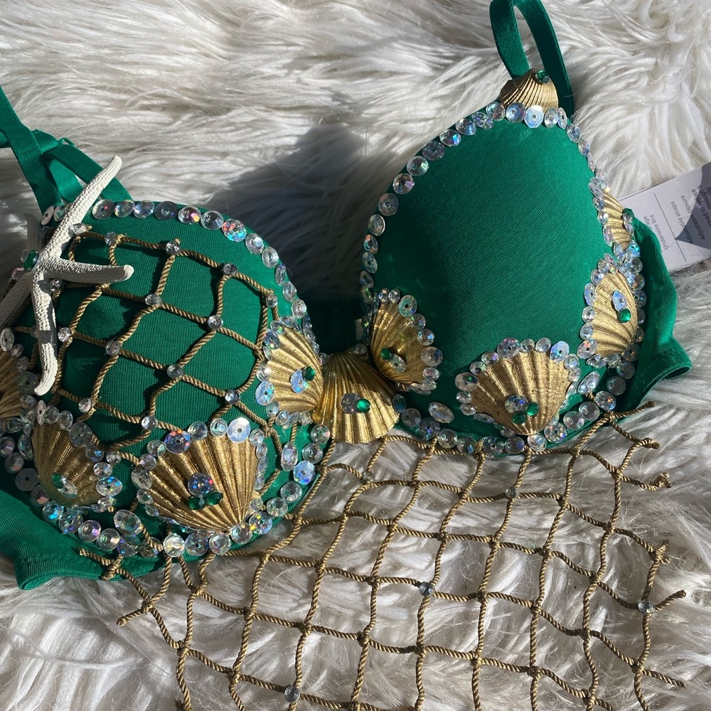 Custom made mermaid seashell bra - Picture 4 of 9